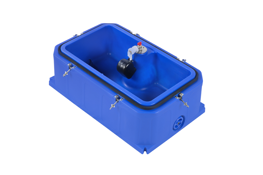 LLDPE gia súc tự động nước với 1 bộ của 220V300W đĩa sưởi cho gia súc