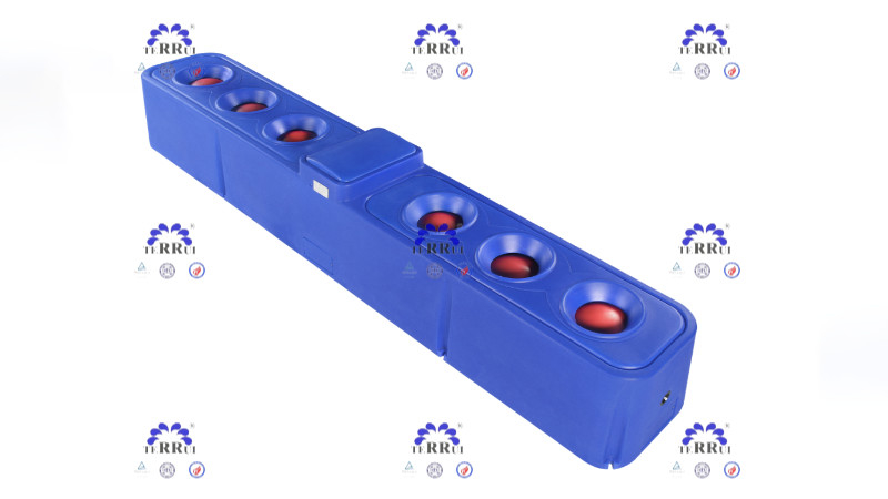 Máy tưới nước tự động LLDPE màu xanh lá cây với tốc độ dòng chảy 100-120L/min và công suất 300L