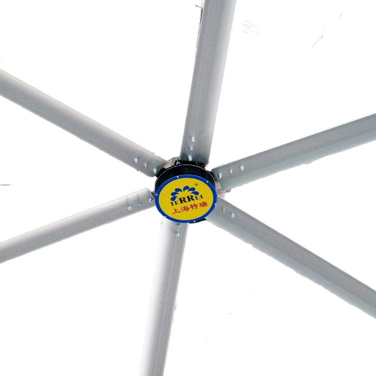 Máy quạt trần công nghiệp với 6pcs vật liệu lá hợp kim cho khu vực phủ sóng 1400m2 và tiếng ồn thấp
