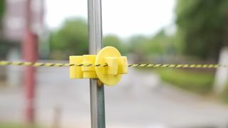 Bộ hàng rào điện chuyên nghiệp: Bảo vệ vật nuôi của bạn trong vài phút